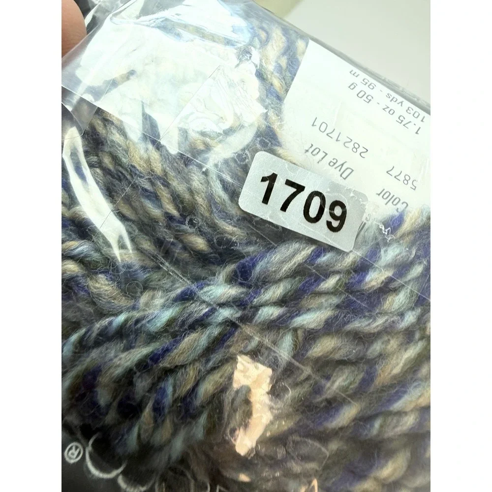 Berroco KELTIC Yarn Wool Blend Lot Of 2‎ Made in Italy